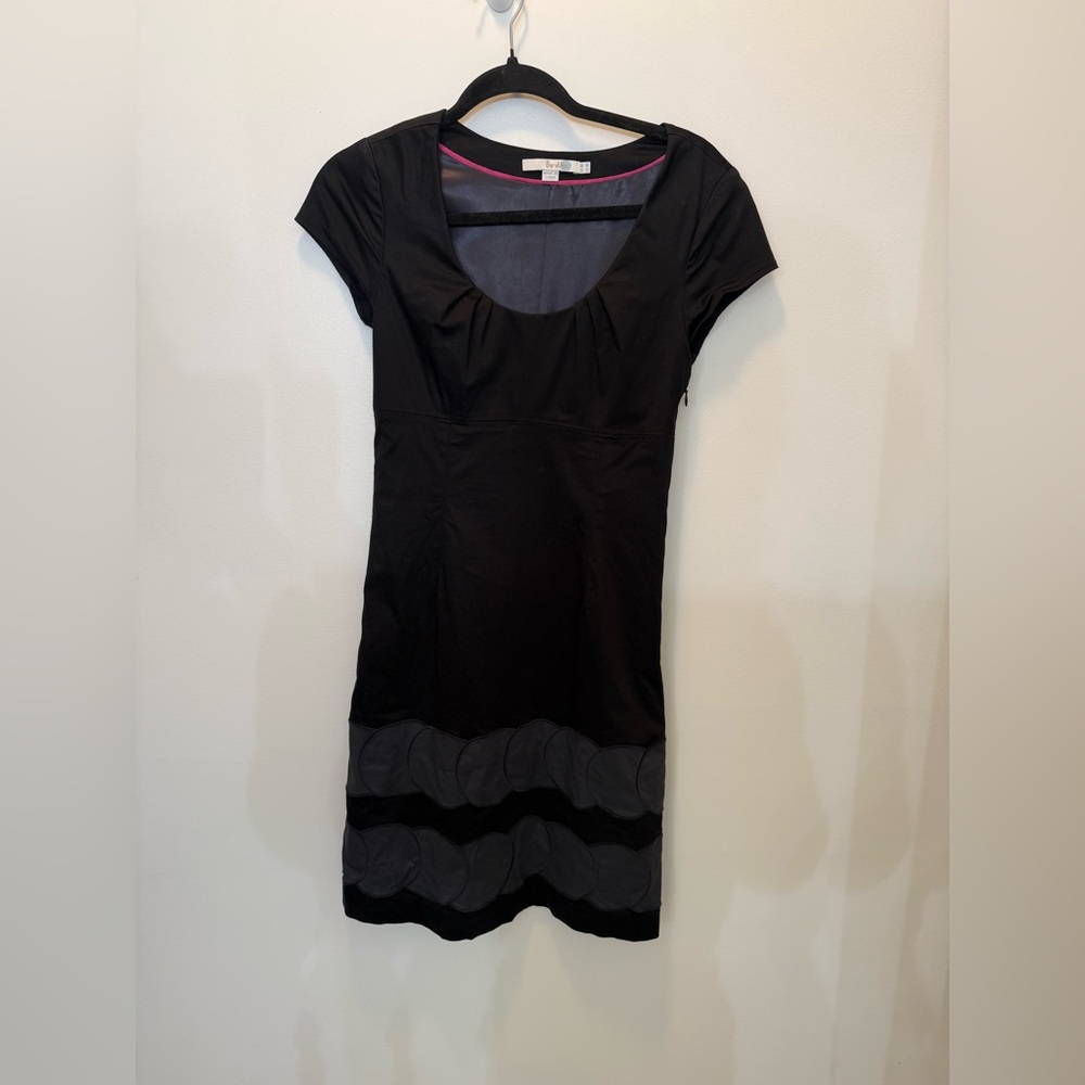 Boden‎ Black Dress with Gray Circles - Size 4R